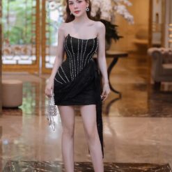 ชุดเดรส เกาะอก แต่งเพชร สีดำ 2125 Size M