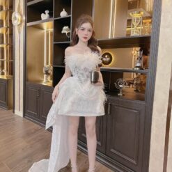 ชุดเดรส เกาะอก แต่งเพชร+ขนนก สีขาว 2130 Size M