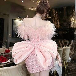 ชุดเดรส ปาดไหล่ ขนนก แต่งกลิตเตอร์ สีชมพู 2098 Size S