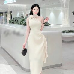 ชุดเดรส คล้องคอ แต่งดอก สีแดง Brand เวียดนามแท้ 2146 Size S-M