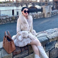 เสื้อ ขนเฟอร์ สีทูโทนขาว-ครีม แบรนด์ AIRLY 9005 Size Freesize