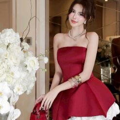 ชุดเดรส เกาะอก กระโปรงบาน สีแดง ดอกกุหลาบขาว TRANALI 2203 SIZE S-M