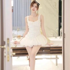 ชุดเดรส สายเดียว แต่งดอกกุหลาบ สีขาว TRANALI 2206 SIZE S-M