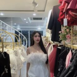 ชุดจั้มสั้น ผ้าทวิต แต่งขนนก สีขาว สีดำ BRAND TRANALI 5001 Size S-M