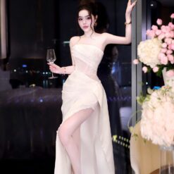 ชุดราตรียาว เกาะอก แต่งมุก สีขาว Brand HiSo 3071 Size S-M