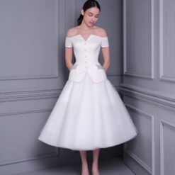 ชุดแต่งงาน ชุดเจ้าสาว POEM รวมคอลเลคชั่น สีขาว 1033 Size S-M-L