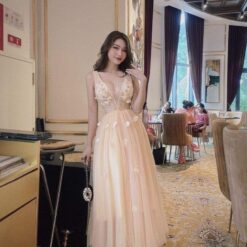 ชุดเดรส ราตรี สีครีม Brand HiSo 3063 Size S-M