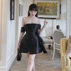 ชุดเดรส ปาดไหล่ แต่งดอก สีขาว สีดำ BASIC&LUXURY 2186 Size S