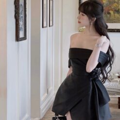 ชุดเดรส ปาดไหล่ แต่งดอก สีขาว สีดำ BASIC&LUXURY 2186 Size S