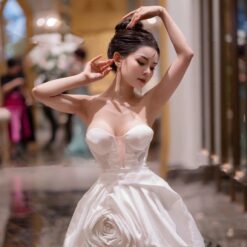 ชุดเดรส เกาะอก กุหลาบ สีขาว Brand HiSo 2155 Size S-M