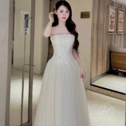 ชุดราตรี เกาะอก แต่งเพชร สีขาว 3048 Size M