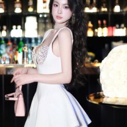 ชุดเดรส สายเดี่ยว แต่งมุก สีขาว สีดำ RAND THAOBIBI 2217 Size S