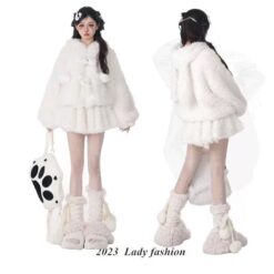 ชุดเซ็ท เสื้อ+กระโปรง สีขาว ขน ผ้าฟลีช แบรนด์แท้ นำเข้า ตปท 9012 Size S-M