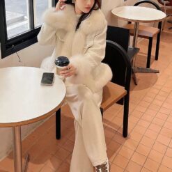 ชุดเซ็ท ขนเฟอร์ เสื้อแขนยาว+กางเกง สีขาว แบรนด์แท้ นำเข้า 9011 Size M