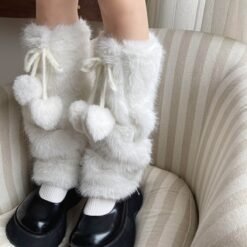ถุงเท้า ขนเฟอร์ สีขาว ตปท 9015