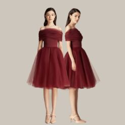 ชุดเซ็ท เสื้อ กระโปรง สีแดง NICHPBRAND 4028 Size S M L