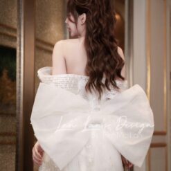 ชุดเดรส ปาดไหล่ กลิตเตอร์ แต่งโบว์ สีขาว Brand HiSo 2228 Size S