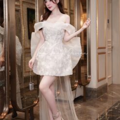 ชุดเดรส ปาดไหล่ กลิตเตอร์ แต่งโบว์ สีขาว Brand HiSo 2228 Size S