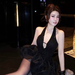 ชุดเดรส คล้องคอ แต่งดอก กลิตเตอร์ สีดำ สีแดง สีขาวBrand HiSo 2238Size S-M