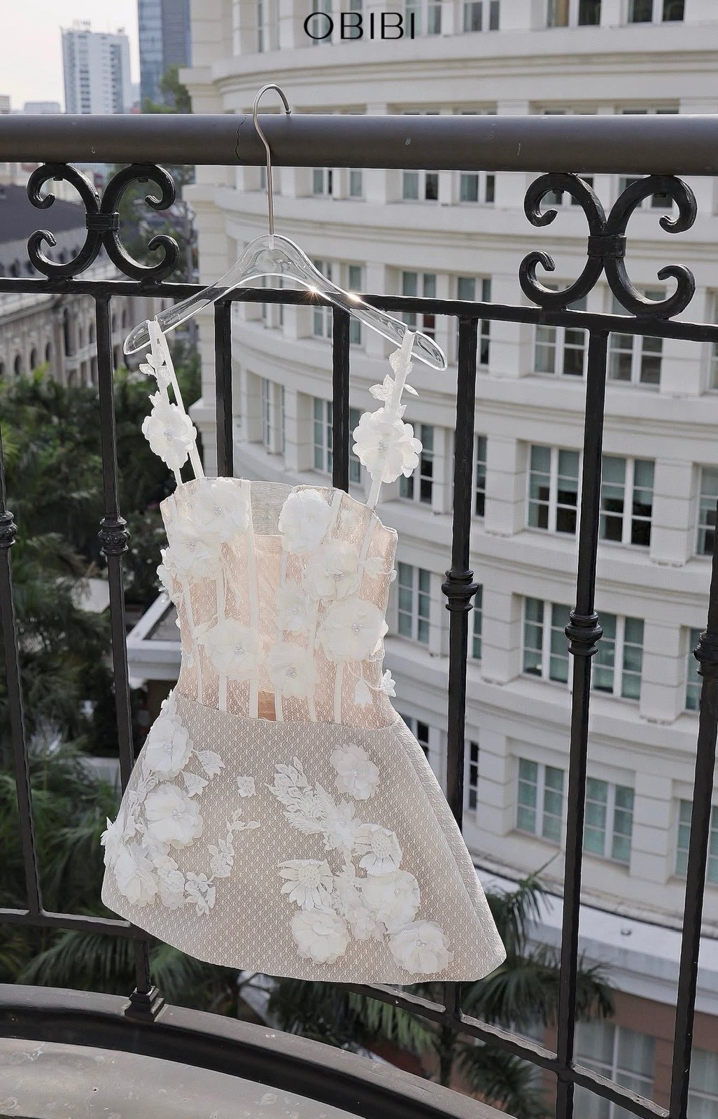 ชุดเดรส สายเดี๋ยว แต่งดอก สีขาว BRAND OBIBI 2247 Size M - Image 12