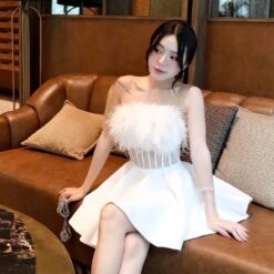 ชุดเดรส เกาะอก แต่งขน สีขาว BRAND OBIBI 2251