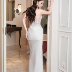 ชุดเดรส ราตรียาว เกาะอก แต่งมุก สีขาว BRAND OBIBI 2271 BKK SIZE M