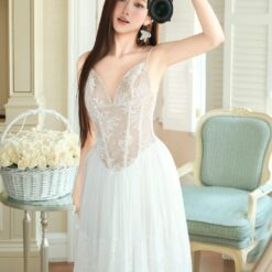 ชุดเดรส ราตรียาว สายเดี่ยว แต่งลูกไม้ สีขาว BRAND OBIBI 2270 BKK SIZE M