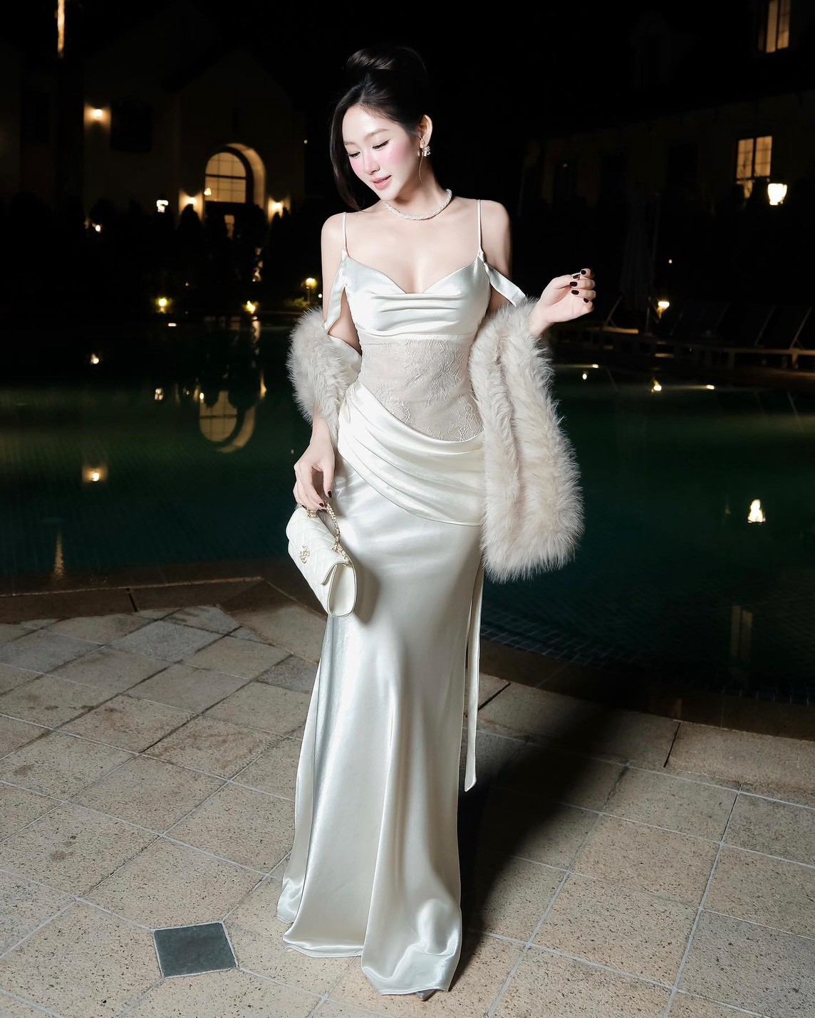 ชุดเดรสยาว ราตรี สายเดี่ยว-ปาดไหล่ ลูกไม้ สีชมพู,สีขาว BRAND Thao_bibii 2298 BKK SIZE S - Image 2