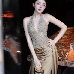 ชุดเดรสยาว ราตรี คล้องคอ แต่งเพรช สีทอง BRAND ZEN LULU 2306 BKK SIZE S-M