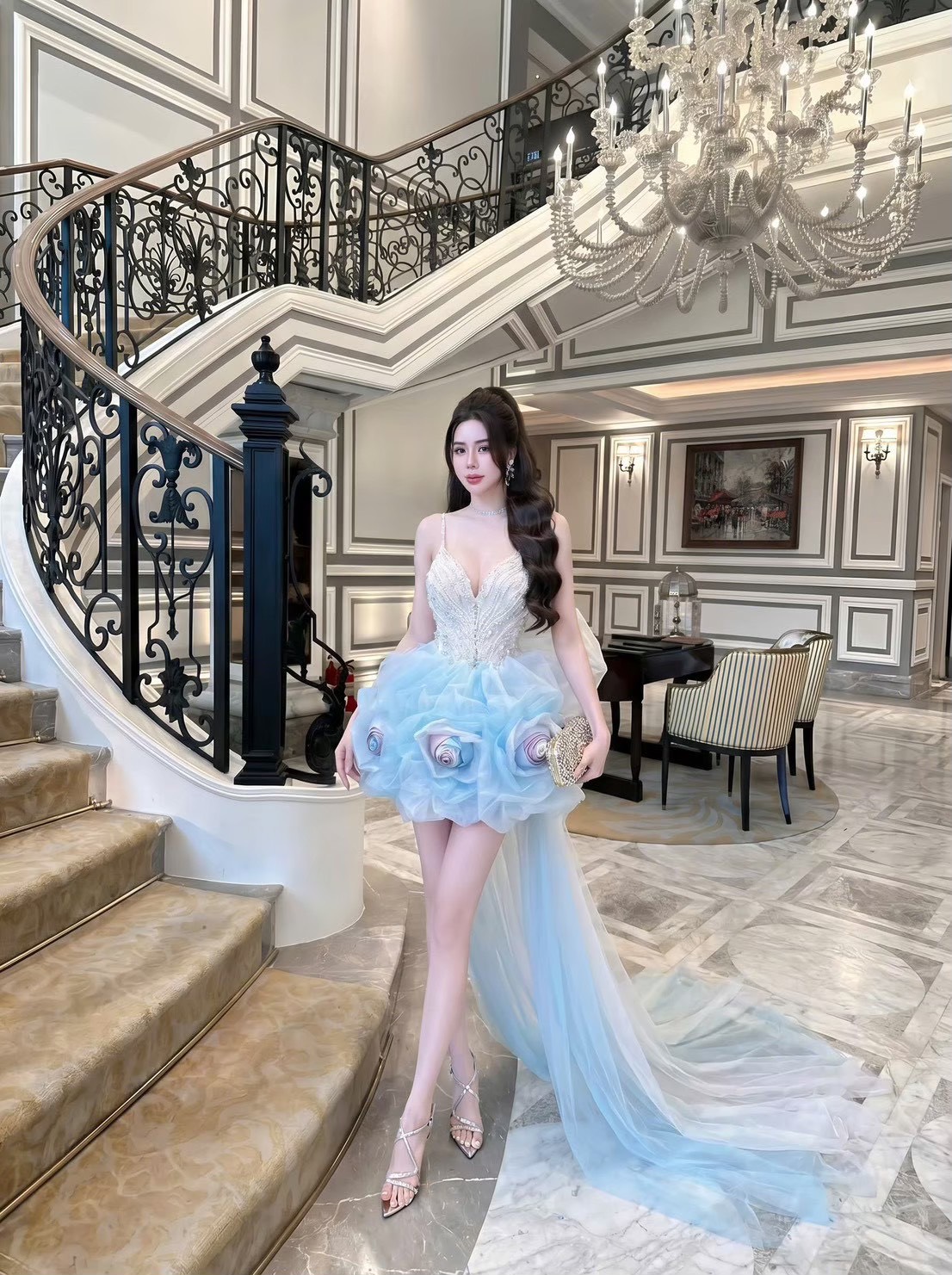 ชุดเดรส สายเดี่ยว แต่งเพชร+แต่งโบว์ สีฟ้า BRAND HISO 2334 BKK Size M