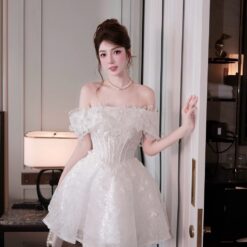 ชุดเดรส ปาดไหล่ กลิตเตอร์ แต่งดอก สีขาว BRAND HISO 2331 BKK Size M