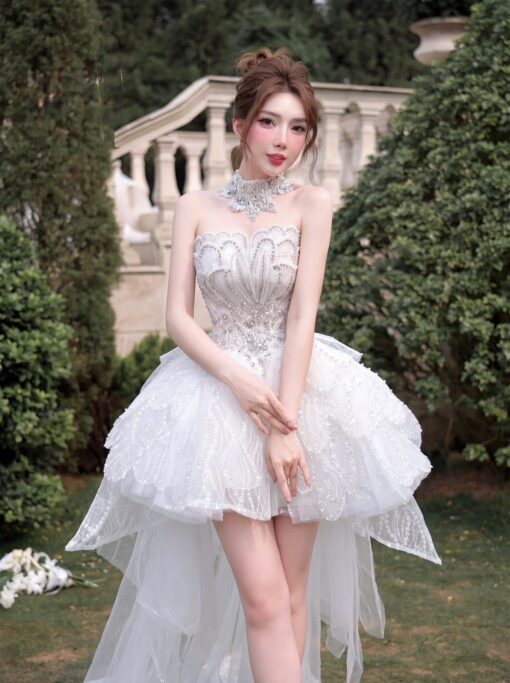 ชุดเดรส หาง แต่งกลิตเตอร์ + เพชร คล้องคอ สีขาว BRAND HISO 2323BKK Size M - Image 4