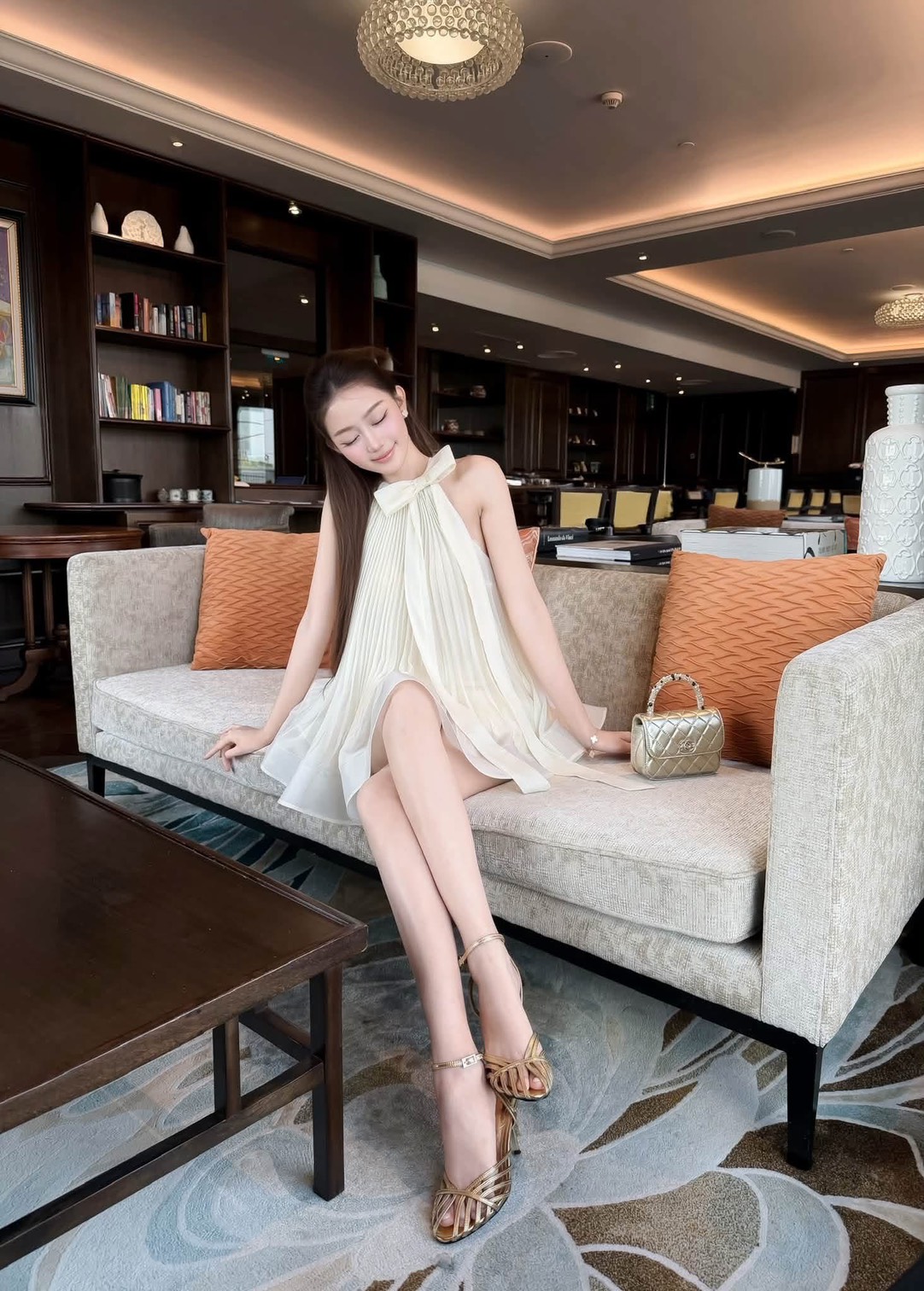 ชุดเซ็ท คล้องคอ แต่งโบว์ สี ขาว ครีม BRAND TRANALI 4039 BKK SIZE S - Image 4
