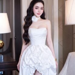 ชุดเดรส ราตรียาว เกาะอก แต่งดอก สีขาว 2339 BKK Size M BKK