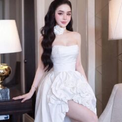 ชุดเดรส ราตรียาว เกาะอก แต่งดอก สีขาว 2339 BKK Size M BKK