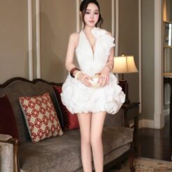 ชุดเดรส คล้องคอ แต่งดอก สีขาว BRAND HISO 2327BKK Size S